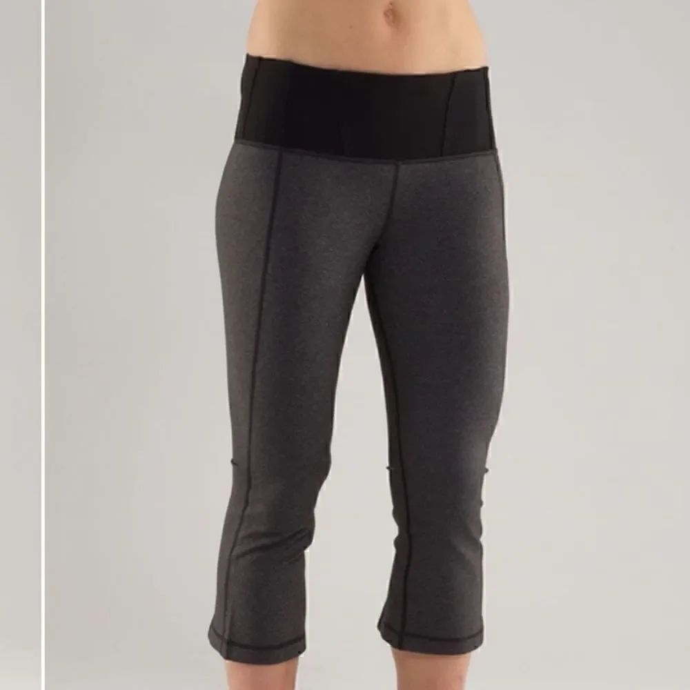 Lululemon Tadasana Slit Crop